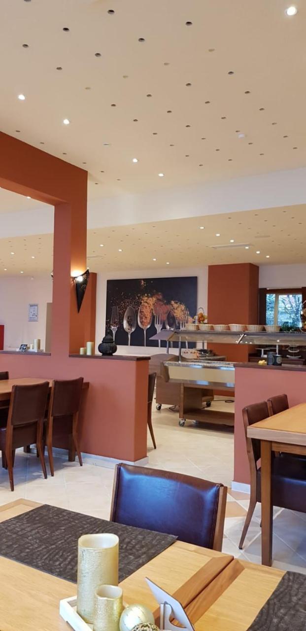 Hotel Imota Neuwied Esterno foto